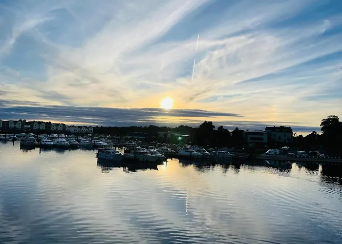 Privatunterkunft A In Central Park Apts *