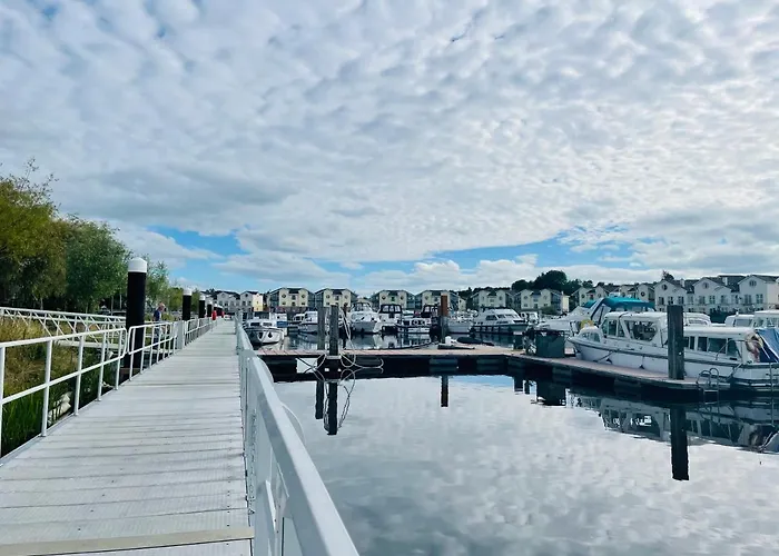 A In Central Park Apts *